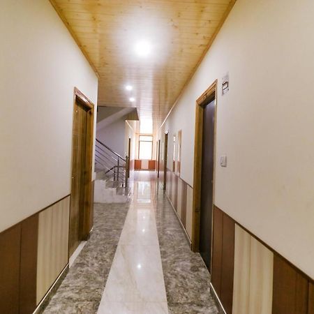 מנאלי Fabhotel Castle Rock מראה חיצוני תמונה