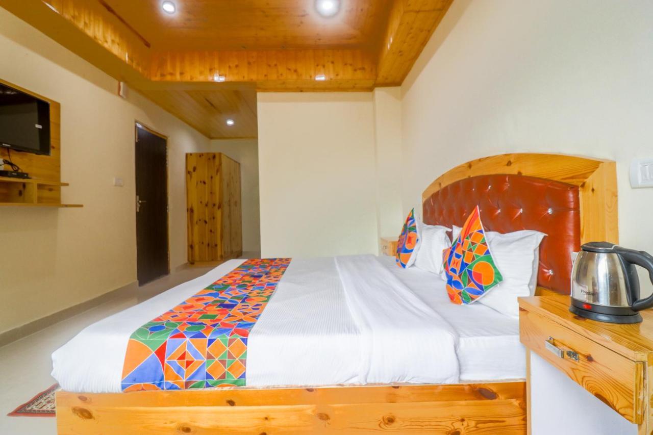 מנאלי Fabhotel Castle Rock מראה חיצוני תמונה